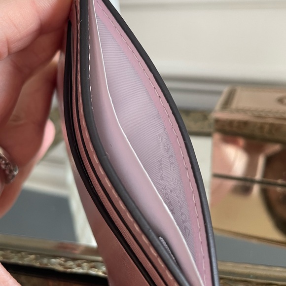 Kate Spade Madison Slim Patent Cardholder- Tutu Pink - Picture 4 of 5